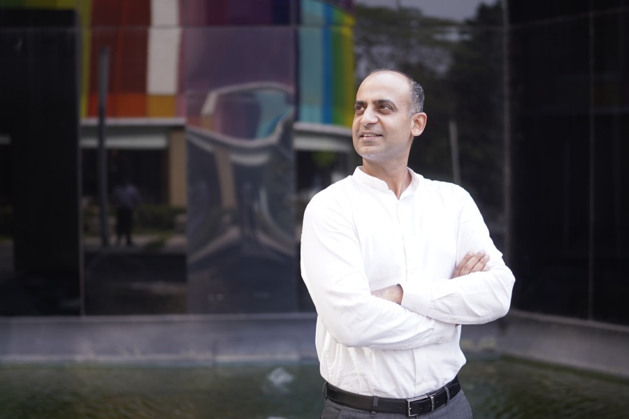 Dr. Rahul Kapoor
